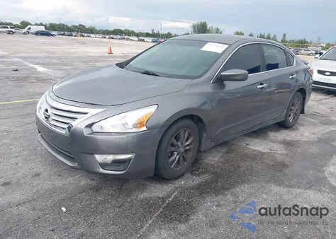 2015 Nissan Altima 2.5 S from USA, damaged, VIN 1N4AL3AP7FC421140